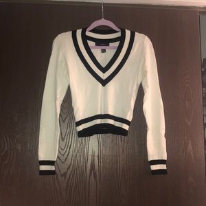 🌸Cropped V-Neck Sweater